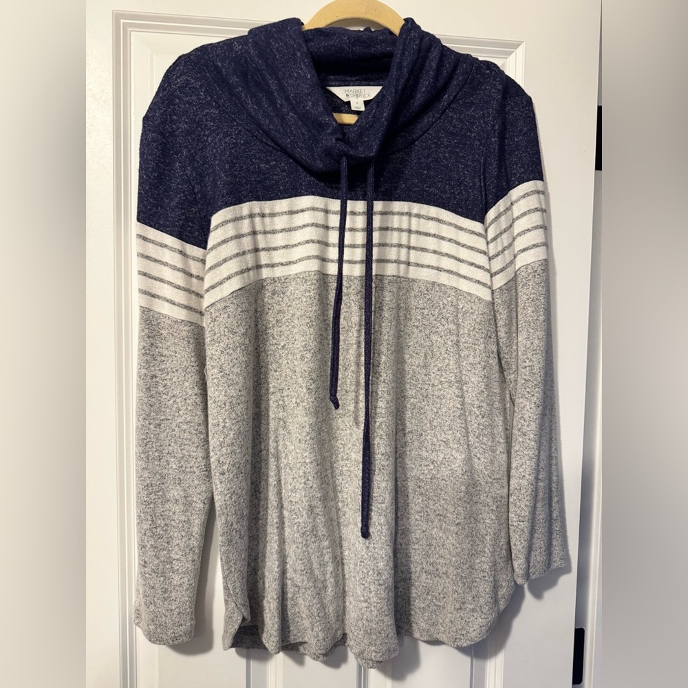 Market & Spruce Navy and Light Gray Cowl Neck Sweater